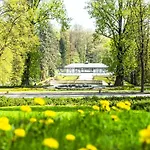 Z Widokiem Na Park Apartment
