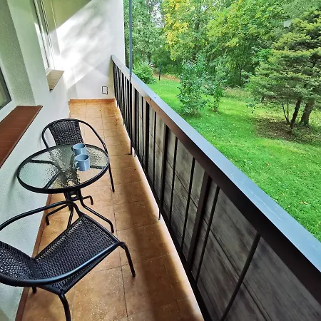 Z Widokiem Na Park Apartmán