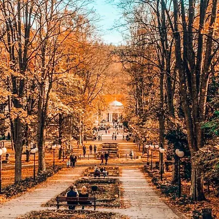 Z Widokiem Na Park Apartmán *