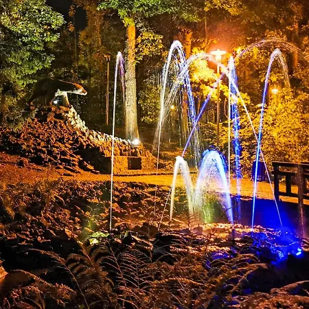 Z Widokiem Na Park *