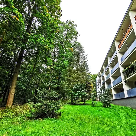 Apartment Z Widokiem Na Park Polanica-Zdroj