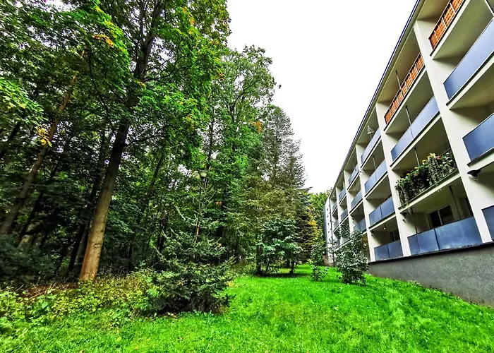 Apartamento Z Widokiem Na Park Polanica-Zdrój